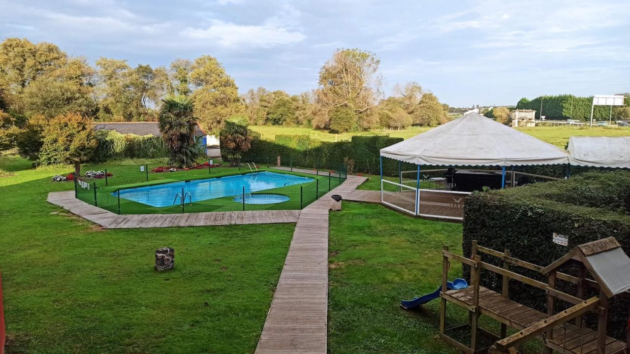 Hotel Voar Ribadeo Bagian luar foto